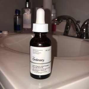 100% Organic Cold-Pressed Rose Hip Seed Oil